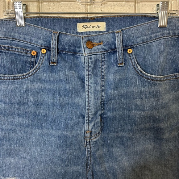 Madewell The Perfect Vintage Jean in Croton Wash, size 29. - Picture 5 of 8